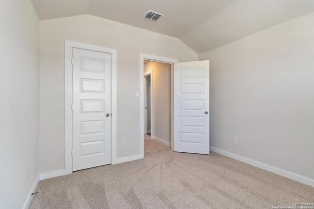 5923 Willow Point Blvd, San Antonio, TX 78219