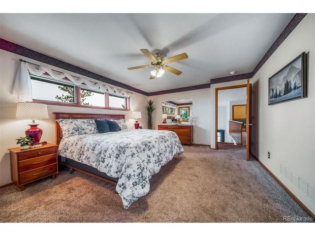 5581 Osage Pl, Larkspur, CO 80118