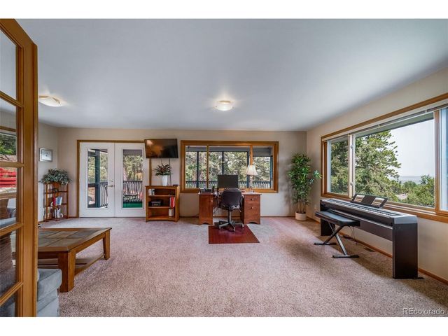 5581 Osage Pl, Larkspur, CO 80118