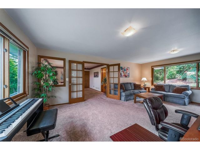 5581 Osage Pl, Larkspur, CO 80118