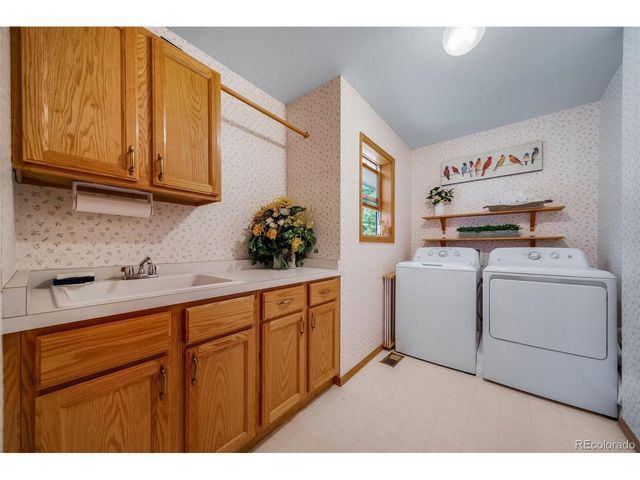 5581 Osage Pl, Larkspur, CO 80118