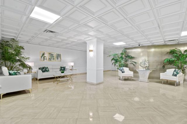 3460 S Ocean Boulevard 510, Palm Beach, FL 33480