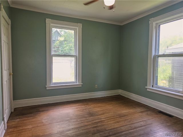 818 Ashland Avenue, Niagara Falls, NY 14301