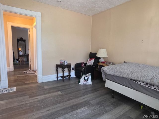818 Ashland Avenue, Niagara Falls, NY 14301