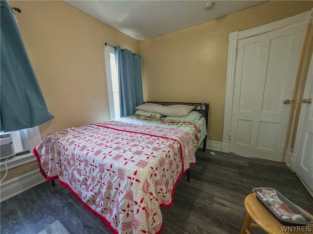 818 Ashland Avenue, Niagara Falls, NY 14301