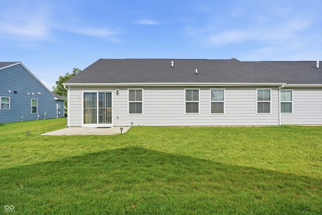 121 Wild Turkey Run, Whiteland, IN 46184