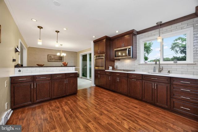 2621 BOXWOOD DR, Wilmington, DE 19810