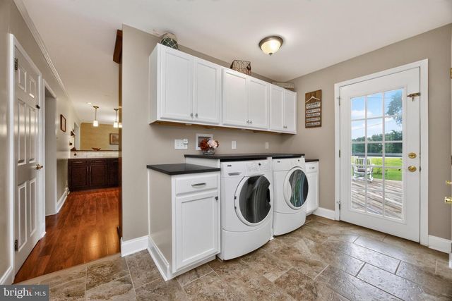 2621 BOXWOOD DR, Wilmington, DE 19810