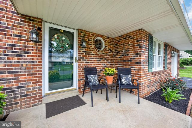 2621 BOXWOOD DR, Wilmington, DE 19810