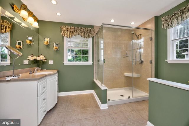 2621 BOXWOOD DR, Wilmington, DE 19810