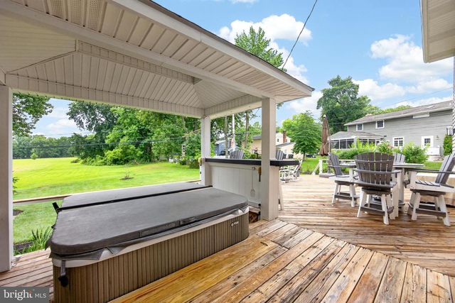 2621 BOXWOOD DR, Wilmington, DE 19810