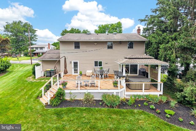 2621 BOXWOOD DR, Wilmington, DE 19810