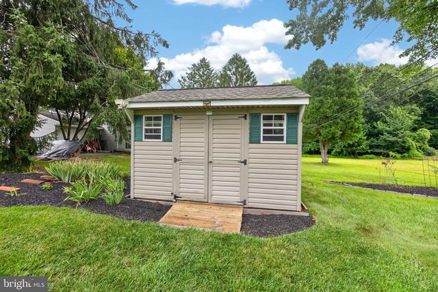 2621 BOXWOOD DR, Wilmington, DE 19810