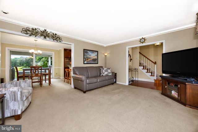 2621 BOXWOOD DR, Wilmington, DE 19810