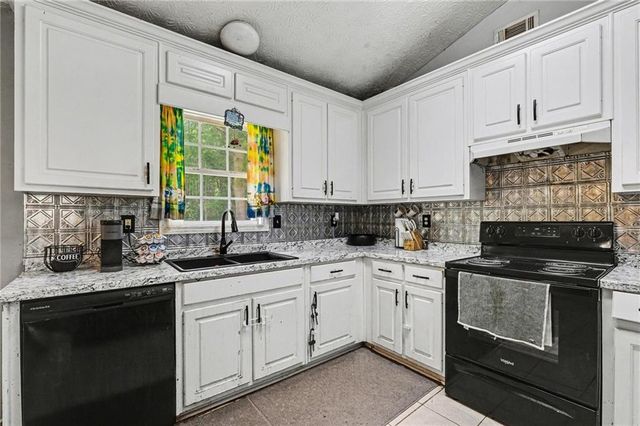 705 Slayton Drive, Bethlehem, GA 30620