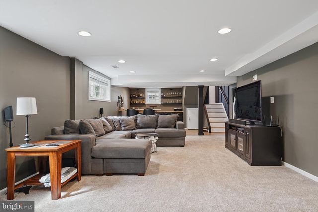 8245 LETHBRIDGE RD, Millersville, MD 21108