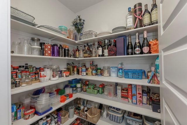 7915 Mellencamp DR, Austin, TX 78744