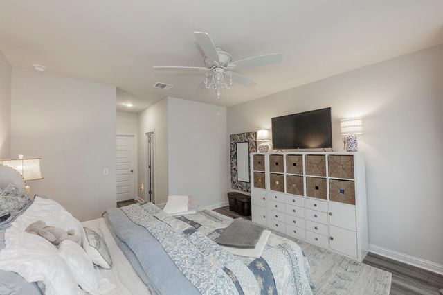 7915 Mellencamp DR, Austin, TX 78744