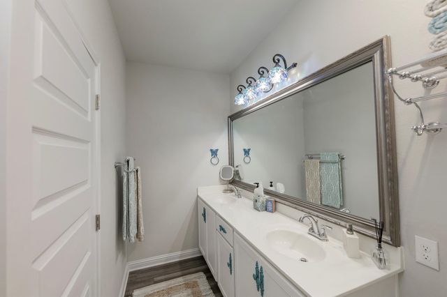 7915 Mellencamp DR, Austin, TX 78744