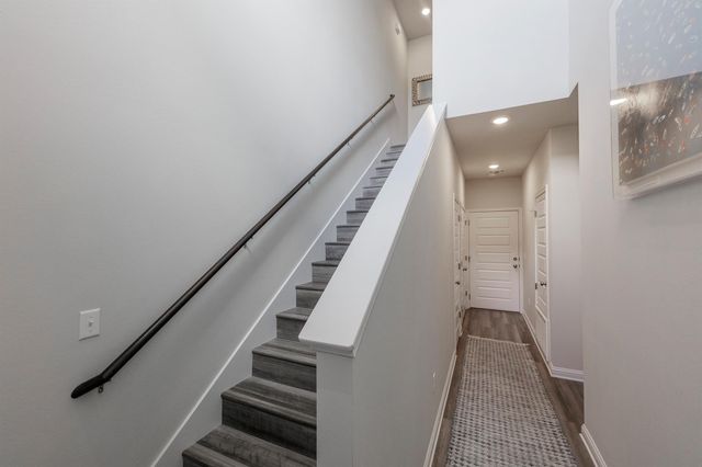 7915 Mellencamp DR, Austin, TX 78744