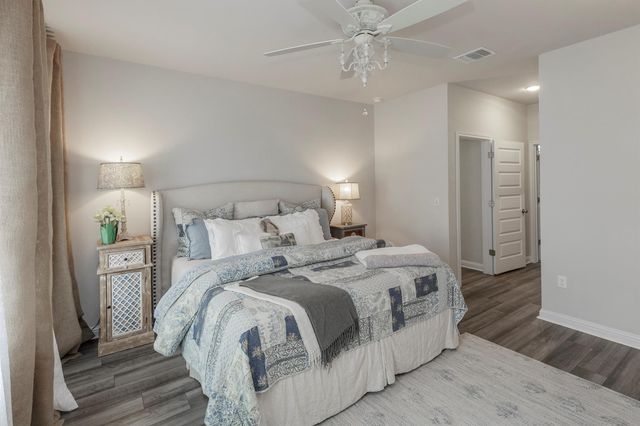 7915 Mellencamp DR, Austin, TX 78744