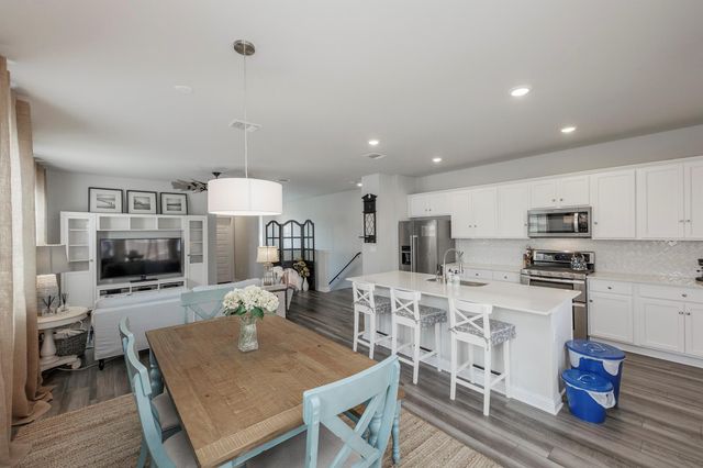 7915 Mellencamp DR, Austin, TX 78744