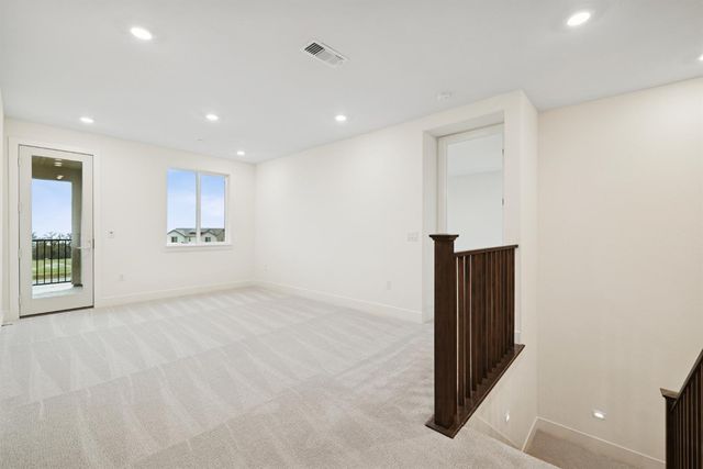 956 Caprock Ln, Bickford Ranch, CA 95648