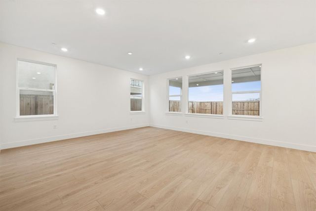 956 Caprock Ln, Bickford Ranch, CA 95648