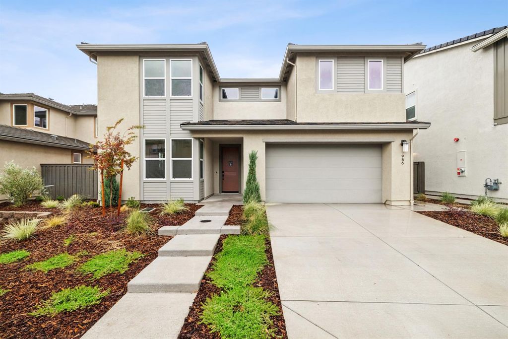 956 Caprock Ln, Bickford Ranch, CA 95648