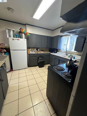 1538 39th Avenue, Oakland, CA 94601