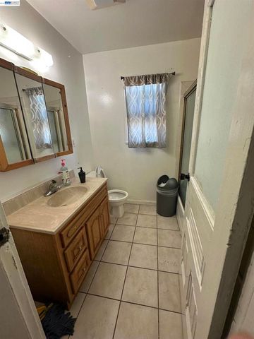 1538 39th Avenue, Oakland, CA 94601