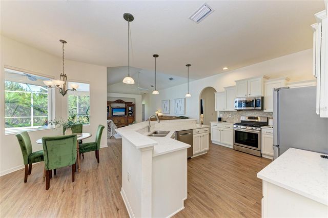 8226 BARTON FARMS BOULEVARD, Sarasota, FL 34240