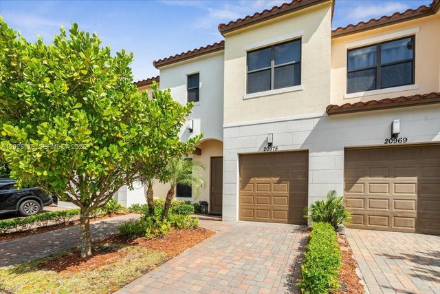 20975 NW 1st Ct, Pembroke Pines, FL 33029