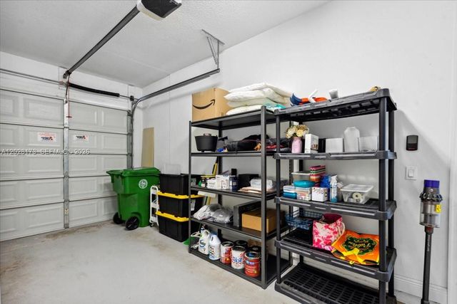 20975 NW 1st Ct, Pembroke Pines, FL 33029