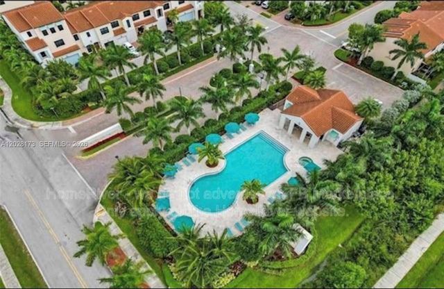 20975 NW 1st Ct, Pembroke Pines, FL 33029