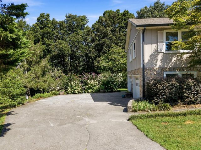 204 Carly Drive, Dalton, GA 30721