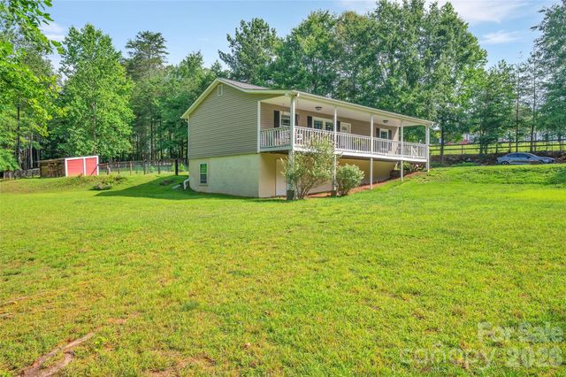 1095 E Prince Road, Landrum, SC 29356