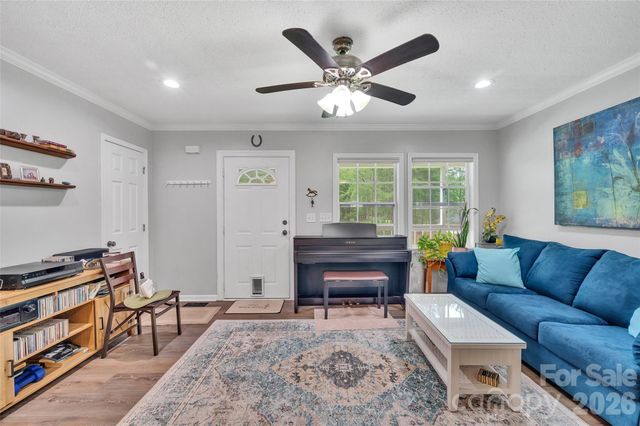 1095 E Prince Road, Landrum, SC 29356