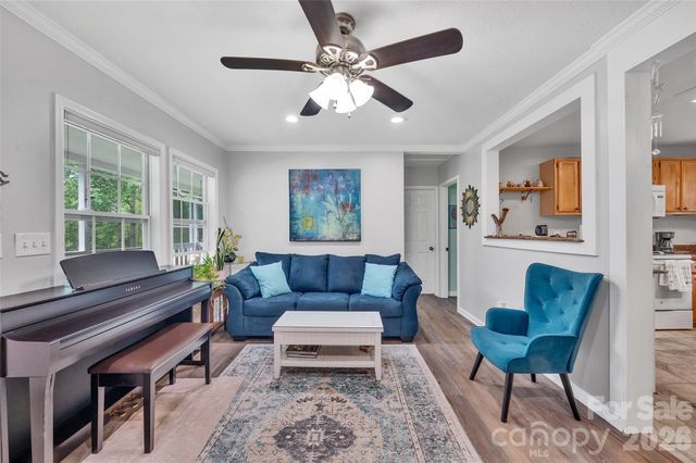 1095 E Prince Road, Landrum, SC 29356