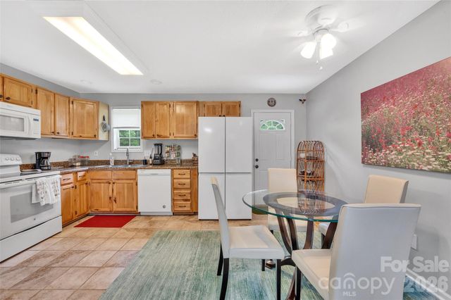 1095 E Prince Road, Landrum, SC 29356