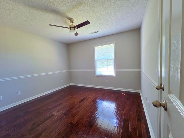 1175 Meadowcroft Drive, Sumter, SC 29154