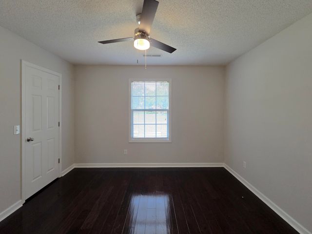 1175 Meadowcroft Drive, Sumter, SC 29154