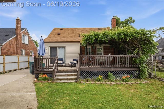 529 Champaign Road, Lincoln Park, MI 48146
