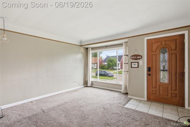 529 Champaign Road, Lincoln Park, MI 48146