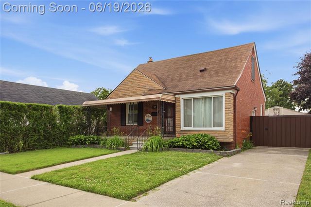 529 Champaign Road, Lincoln Park, MI 48146