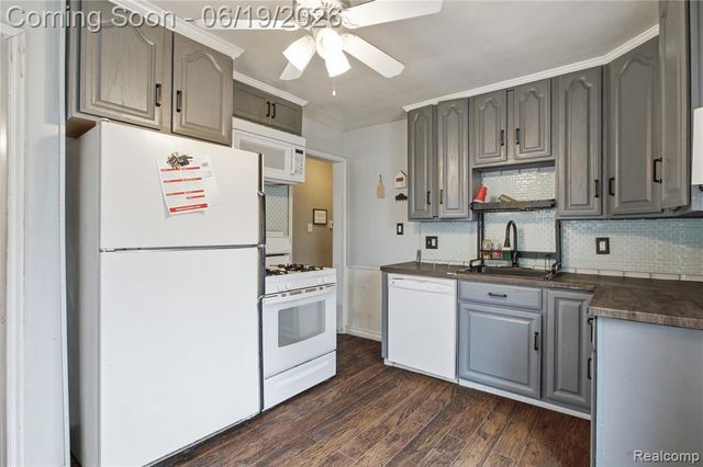 529 Champaign Road, Lincoln Park, MI 48146