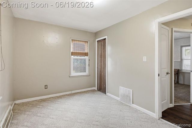 529 Champaign Road, Lincoln Park, MI 48146