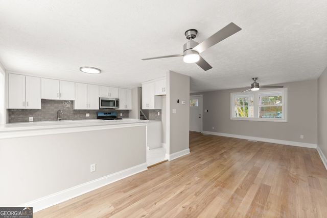 3467 Centerville Lane SW, Snellville, GA 30039