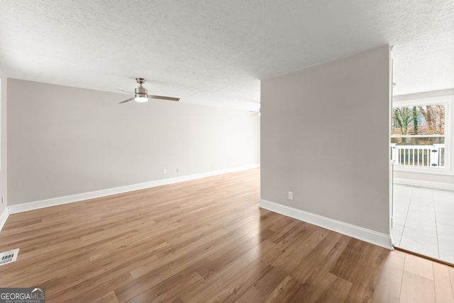 3467 Centerville Lane SW, Snellville, GA 30039