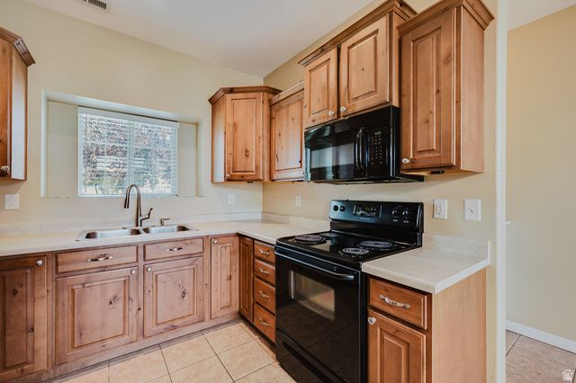 2519 W MONT SUR DR, Riverton, UT 84065